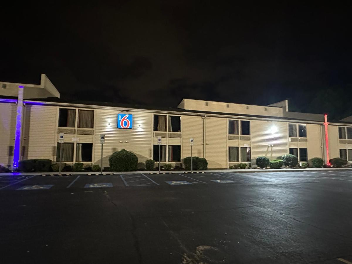 Motel 6-Greensboro, Nc - Airport エクステリア 写真