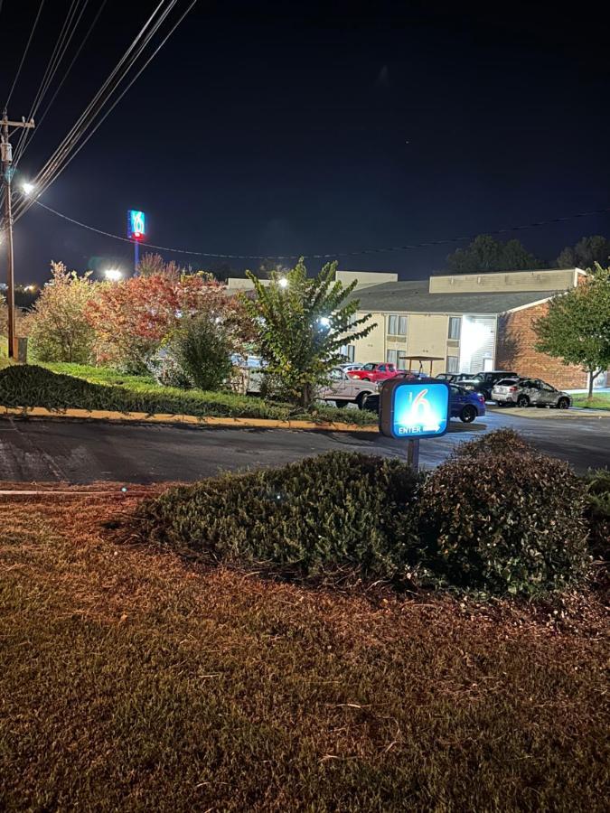 Motel 6-Greensboro, Nc - Airport エクステリア 写真