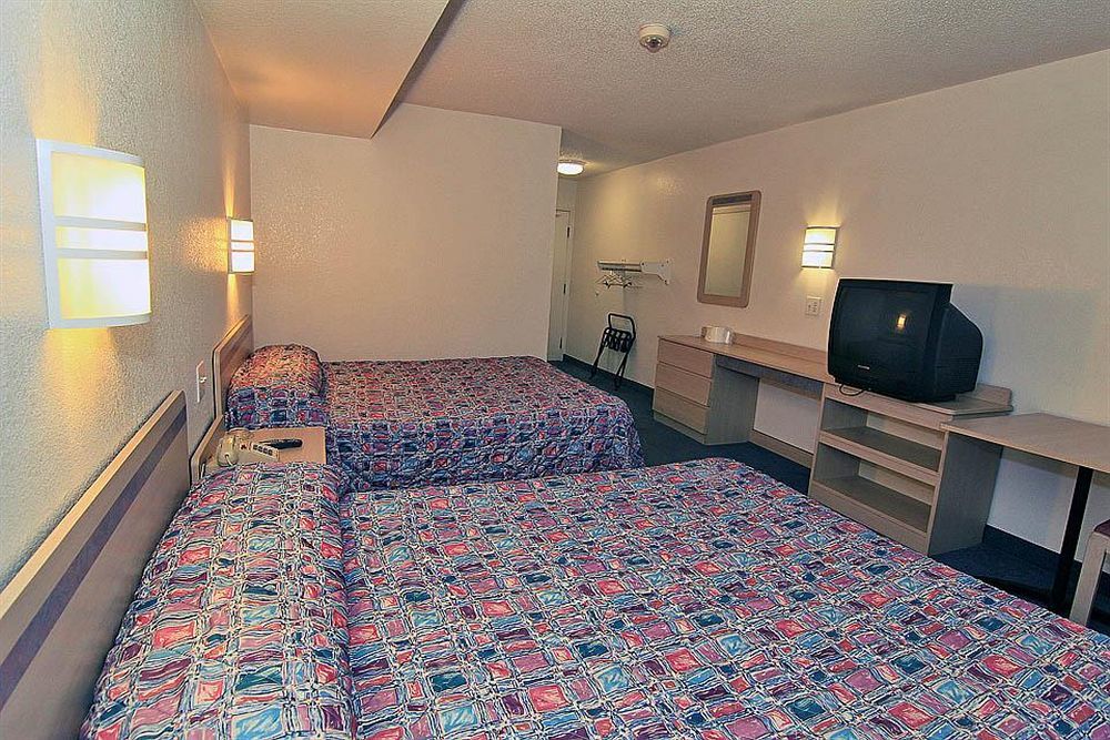 Motel 6-Greensboro, Nc - Airport エクステリア 写真